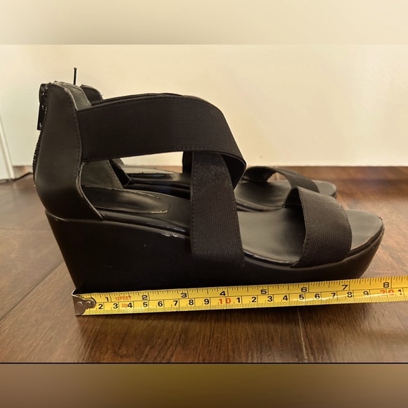 Strappy wedge sandal Charles by Charles David - Picture 5 of 6